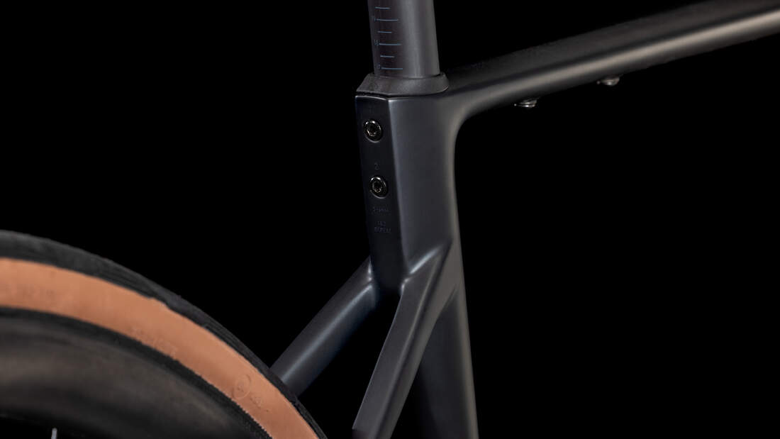 Cube Attain C:62 SLT,Rennrad,2025,Sattelklemmung