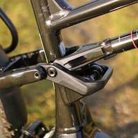 Dämpferumlenkung am Cannondale Moterra Neo EQ