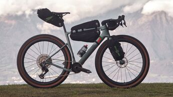 Das 3T Extrema Italia im Bikepacking-Setup.