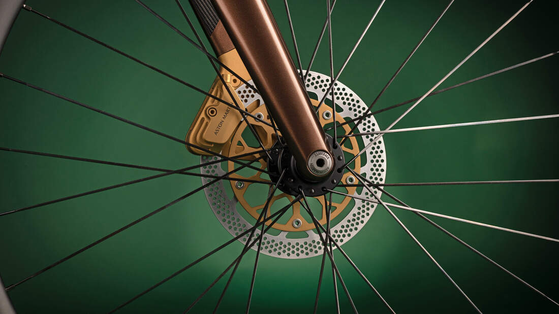 Dreambike J.Laverack Aston Martin.1R Rennrad VR-Nabe