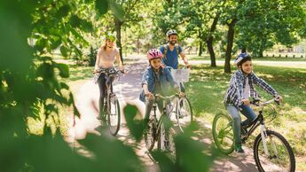 Fahrrad-Tour mit Familie 1. Mai Erwachsene Kinder