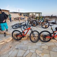 MB Israel Gustavo Reisegeschichte Bikes Setup Afterride Bild 3