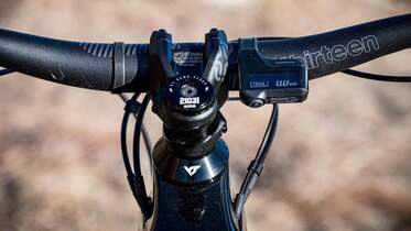 MB SH 01: Highend-E-MTB; YT