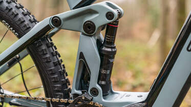 Megatest E-MTBs: Simplon Rapcon