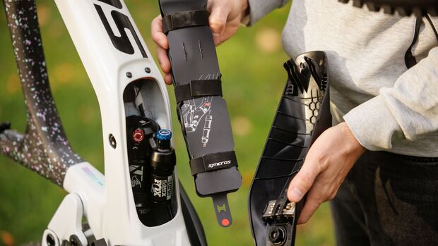 Mit dem Ransom hat der Schweizer Traditionshersteller Scott Sports die Neuauflage seines beliebten Enduro-Mountainbikes Ransom vorgestellt. Es bietet 170 mm Federweg und kommt wie Spark, Genius und Lumen mit integriertem Dämpfer.