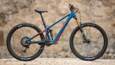 Pivot Shuttle SL 2023