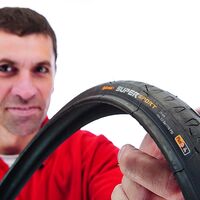 RB-Werkstatt-Breite-Reifen-montieren