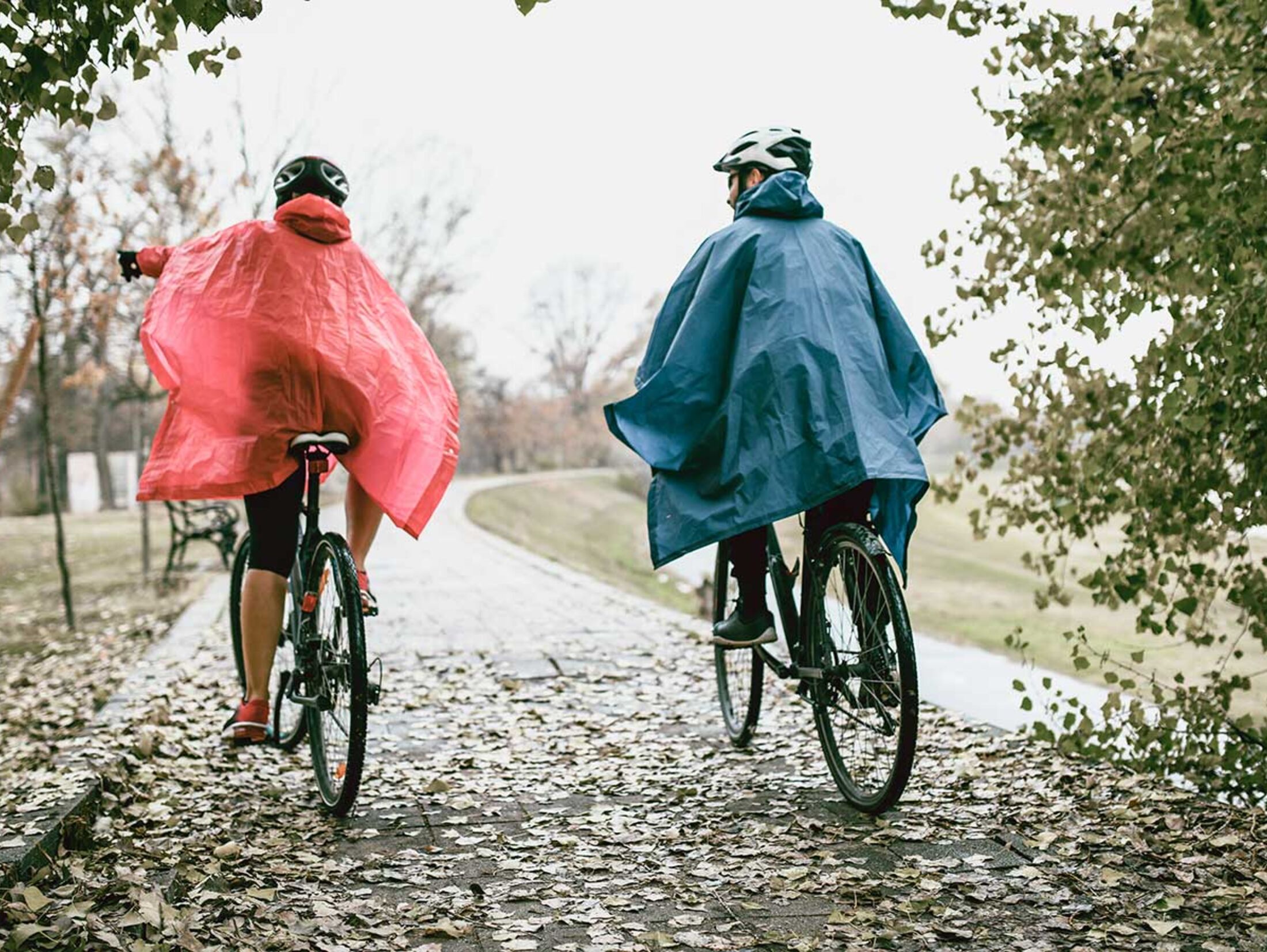 Poncho Regenponcho mit Kapuze Regencape Regenschutz Fahrrad Wandern Outdoor  2024