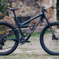 Seitenansicht Racebike Specialized Epic World Cup Pro 2023