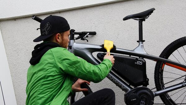 UB E-Bike richtig putzen Elektro-Rad waschen