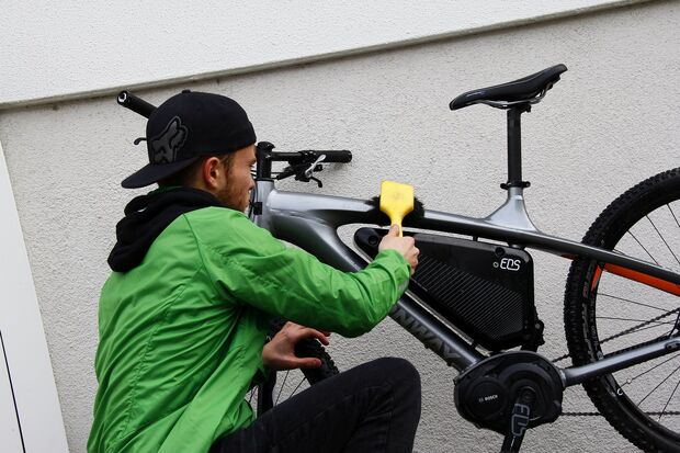 UB E-Bike richtig putzen Elektro-Rad waschen