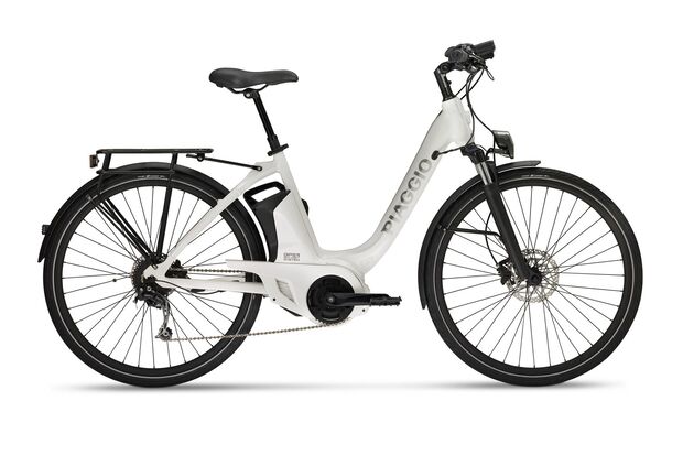 UB-Piaggio-Wi-Bike-Comfort