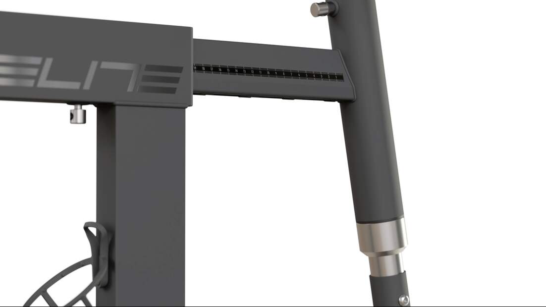 Der Elite Square Smart Frame ist vielfach einstellbar.