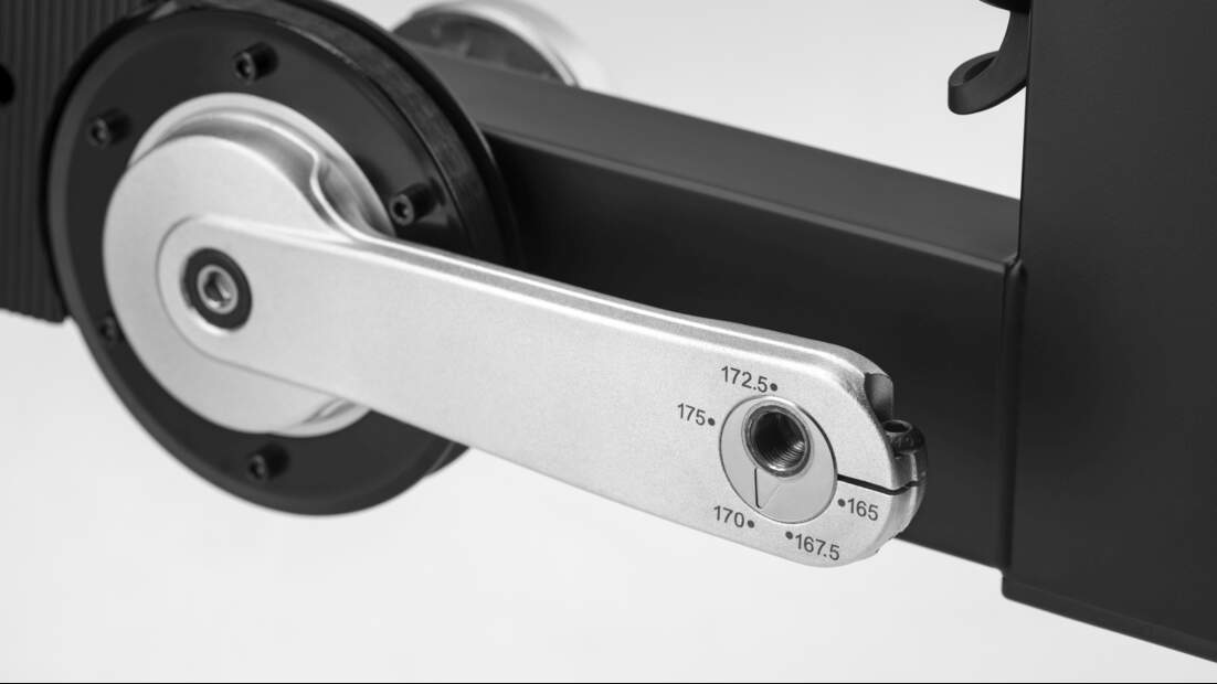 Der Elite Square Smart Frame bietet zahlreiche verschiedene Kurbellängen