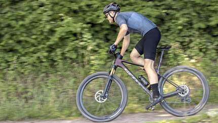Die zehn besten Race-Hardtails der Saison im Check!