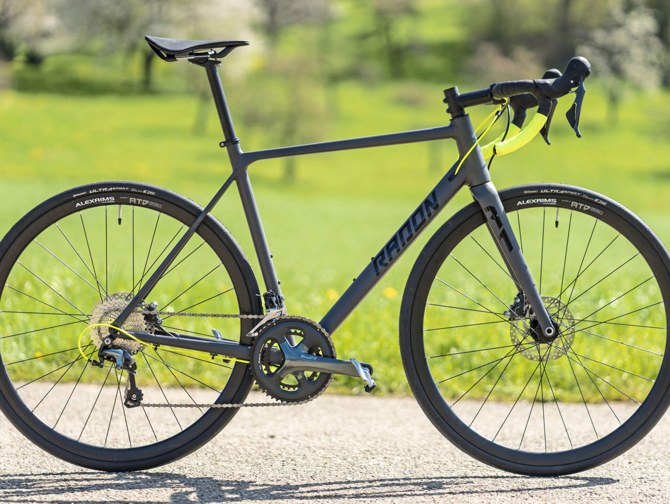 Radon R1 Disc Tiagra im Rennrad Test bike x
