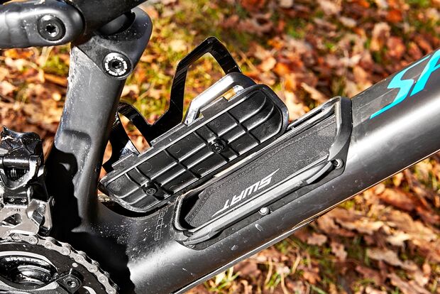 mb-0217-specialized-camber-comp-carbon-29-detail-01-benjamin-hahn (jpg)