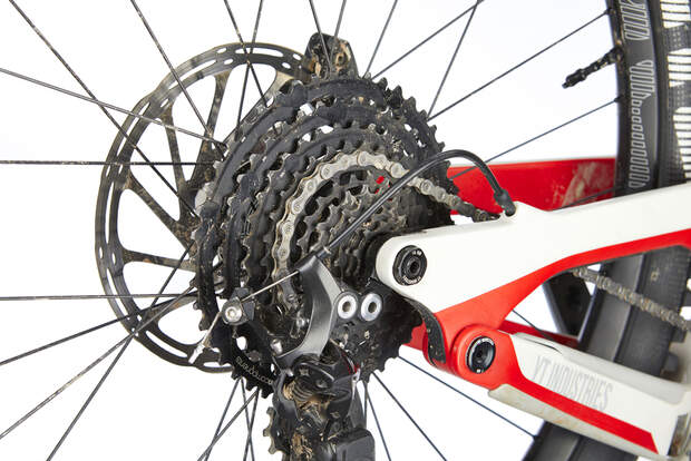 mb-0518-megatest-enduros-yt-detail (jpg)