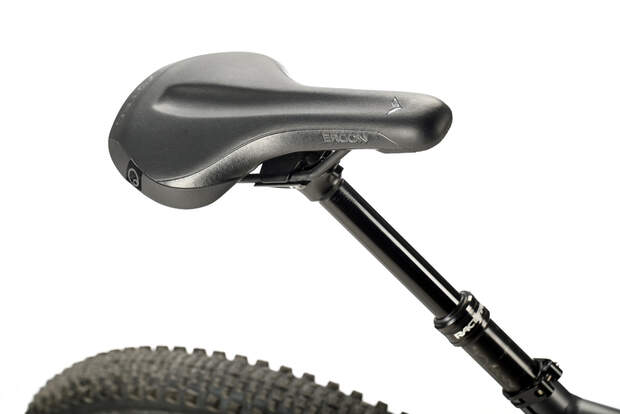 mb-0518-megatest-tourenfullys-votec-detail-2 (jpg)