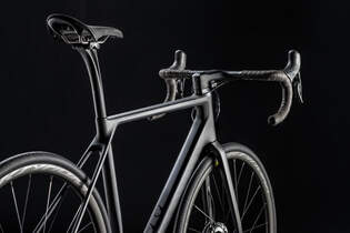 rb-2016-canyon-Endurace_CF_SLX_Rear_View (jpg)