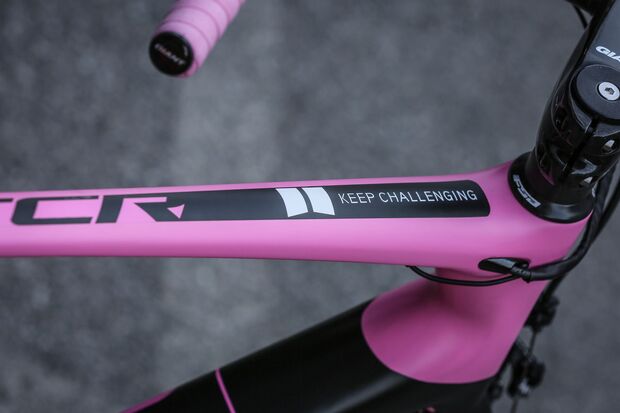 rb-Giant-Dumoulin-Pink-009-Giro-2017 (jpg)